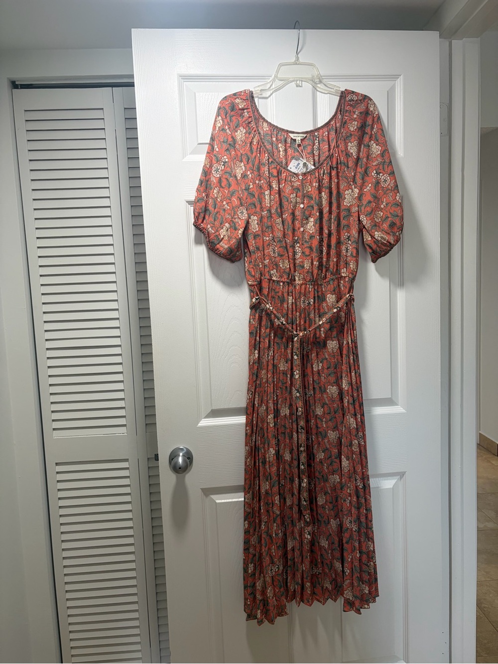 Max Studio Rust Floral Maxi Dress with Puff Sleeves
